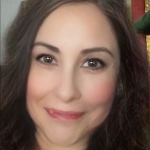 Meet your Posher, Theresa